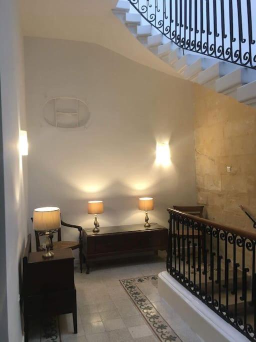 Spacious 4-Bedrooms Townhouse In Tas-Sliema Exteriér fotografie