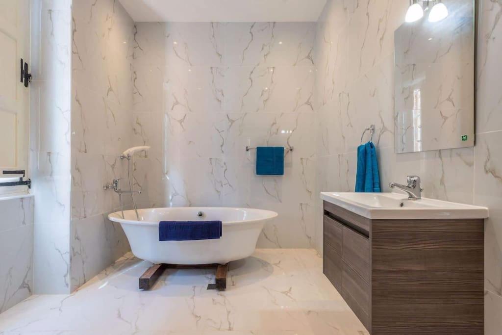 Spacious 4-Bedrooms Townhouse In Tas-Sliema Exteriér fotografie