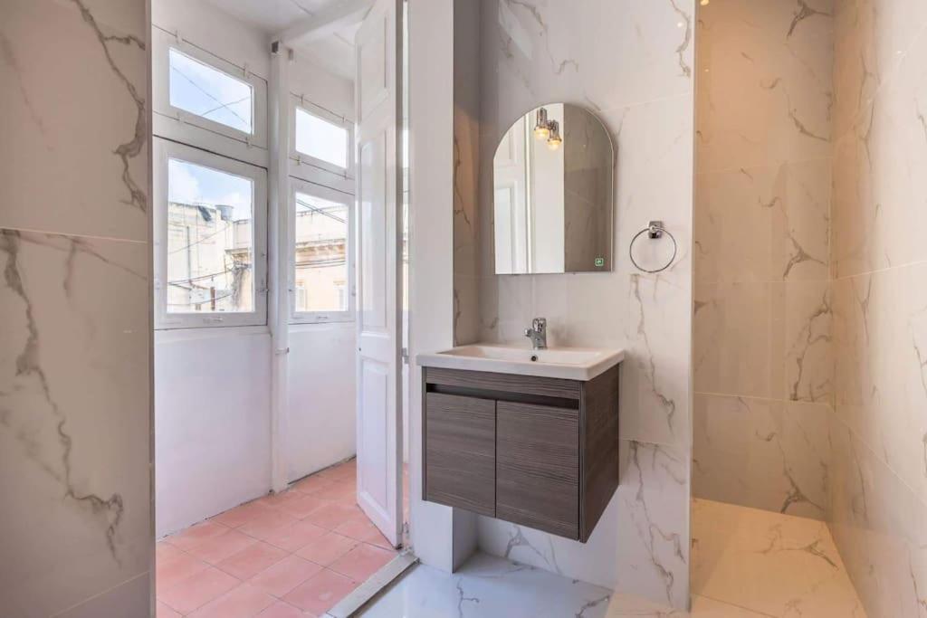 Spacious 4-Bedrooms Townhouse In Tas-Sliema Exteriér fotografie